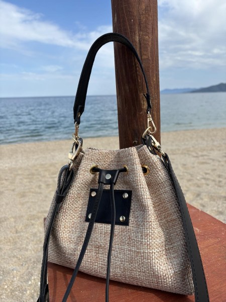 Mare (Raffia)